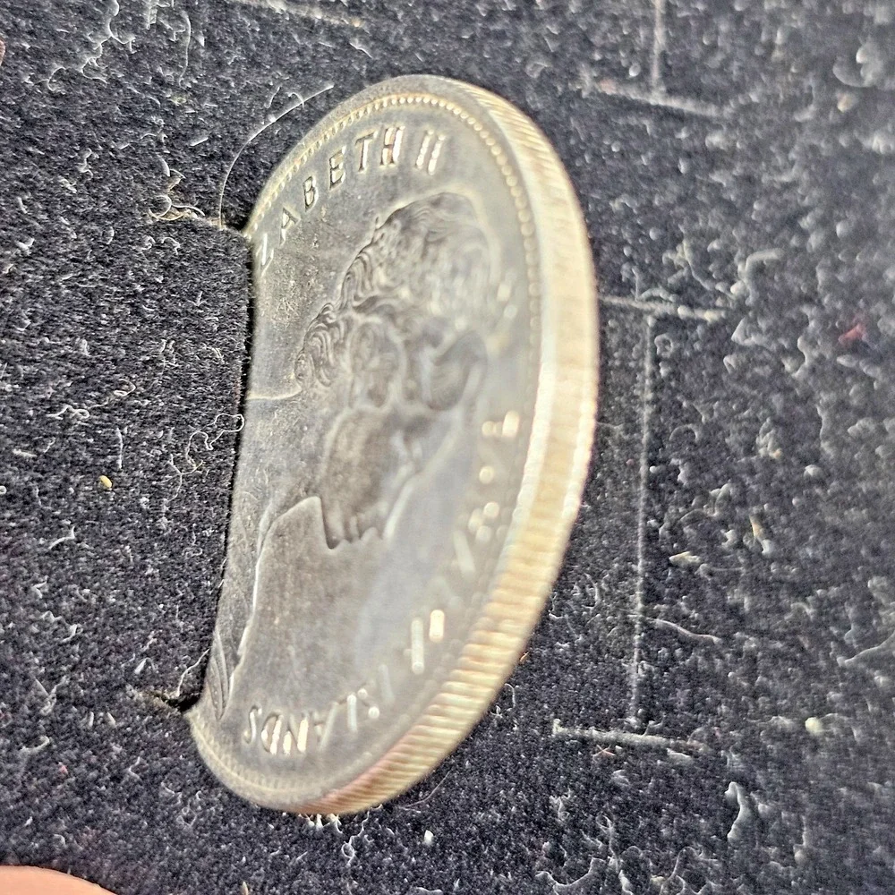 1966 Bahamas 1 Dollar Queen Elizabeth II Conch Shell/Copper Silver Round Coin